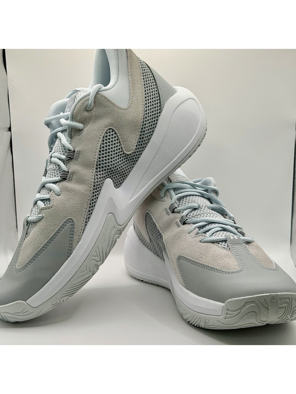 Under Armour's Steph Curry 3Z 25 SDE Gray Men's Size 13 Basketball Sneaker